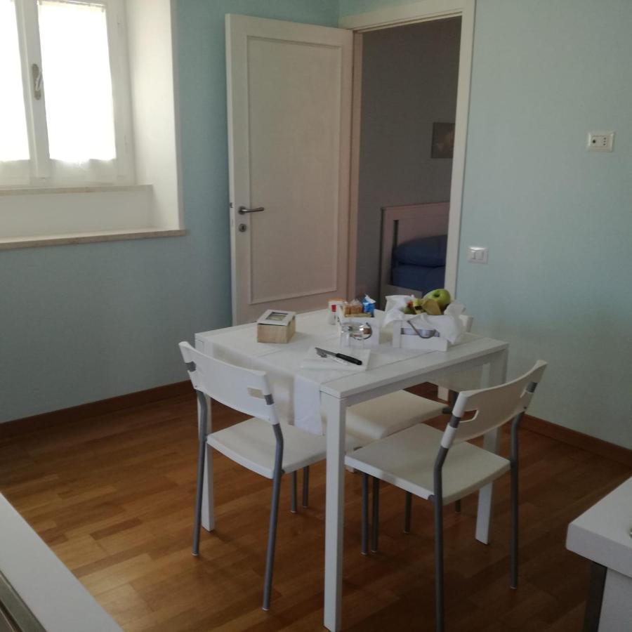 B&B Porta Girone Чивитанова-Альта Экстерьер фото